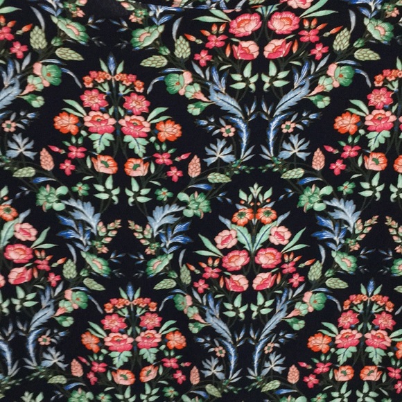 NWT Loft Navy Floral top w/faux wrap back - Picture 5 of 12